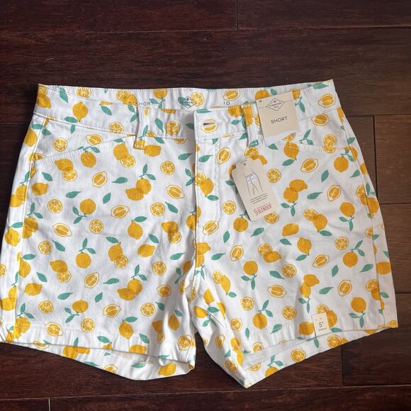 St. John's Bay Pants - St. John's Bay Women's Mid Rise Chino Lemon Print Shorts Sz 10 SECRETLY-SLENDER